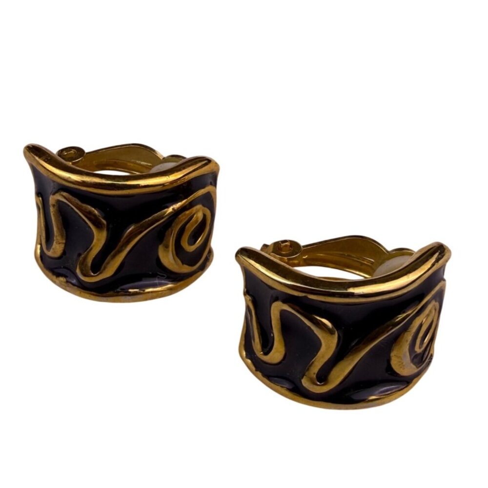 Vintage Unknown Womens Gold Tone Black Enamel Clip-On Earrings